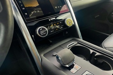 Land Rover Discovery V Terenowy Facelifting 3.0D I6 249KM 2024 Discovery V D250 Dynamic SE 3.0 (249KM) 2024, zdjęcie 10