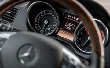 Mercedes Klasa G W463 Off-roader krótki 500 388KM 2012 Mercedes-Benz Klasa G Mercedes-Benz Klasa G 5.5 Benzyna 387KM, zdjęcie 32