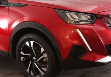 Peugeot 2008 II e-SUV Elektryczny 50kWh 136KM 2022 Peugeot 2008 e-2008 Allure 2022 fV23 Elektryczny 136KM, zdjęcie 14