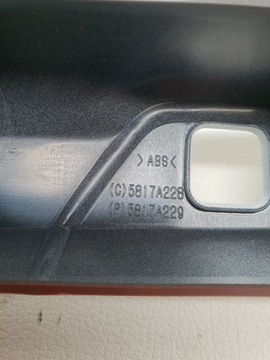 PEUGEOT 4008 12-16 CLONA (KRYT) LIŠTA NA VÍKO KUFRU ZADNÍ 5817A228 NOVÁ