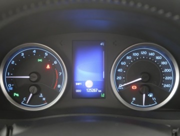 Toyota Corolla XI Sedan Facelifting 1,6 Valvematic 132KM 2017 Toyota Corolla 1.6 Valvematic, Salon Polska, zdjęcie 10