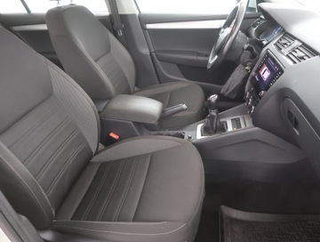 Skoda Octavia III Kombi Facelifting 2.0 TDI 150KM 2018 Skoda Octavia 2.0 TDI, Salon Polska, zdjęcie 8