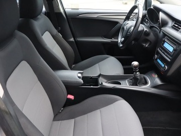 Toyota Avensis III Wagon Facelifting 2015 1.6 D-4D 112KM 2015 Toyota Avensis 1.6 D-4D, Salon Polska, Serwis ASO, zdjęcie 8