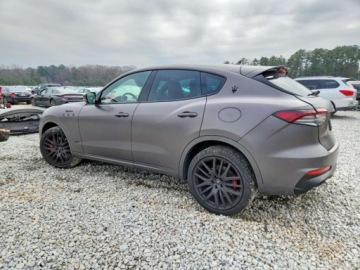 Maserati Levante 2022 Maserati Levante 424 hp, Modena, 3L, od ubezpieczalni 3.0 Benzyna 424KM, zdjęcie 3