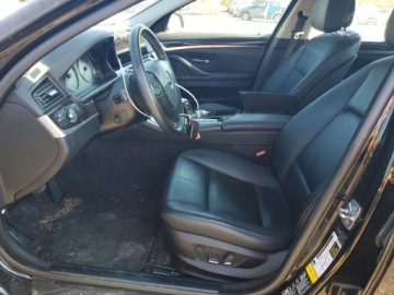 BMW Seria 5 F10-F11 Limuzyna 535i 306KM 2011 BMW Seria 5 2011 BMW 535 XI 3.0 Benzyna 306KM, zdjęcie 6