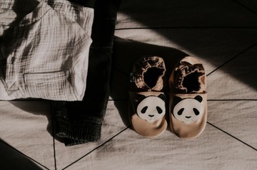 ПАПУТКИ - тапочки, кожаные тапочки с цветами, L 23, бежевые.