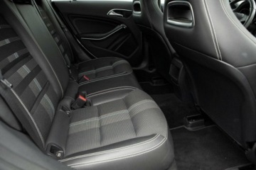 Mercedes CLA C117 Coupe Facelifting 1.6 180 122KM 2017 Mercedes-Benz CLA CLA 180 7-G DCT Progressive Salon Polska Autotrade Mer, zdjęcie 27