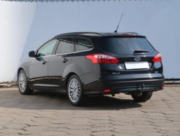 Ford Focus III Kombi Facelifting 1.0 EcoBoost 125KM 2014 Ford Focus 1.0 EcoBoost, Klima, Klimatronic, zdjęcie 3