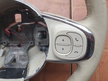 FIAT 500 FACELIFT BÍLÁ ORIGINÁLNÍ VOLANT KOŽENÁ