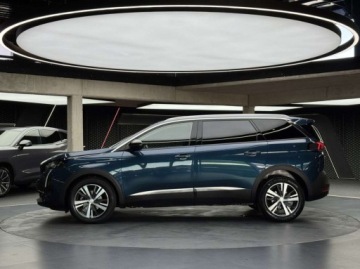 Peugeot 5008 II Crossover Facelifting 1.2 PureTech 130KM 2022 Peugeot 5008 Allure Pack 7 osobowy Kamera Nawigacja CarPlayAndroid LED, zdjęcie 1