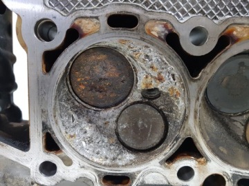 ЦИЛИНДР ДВИГАТЕЛЯ ПРАВЫЙ 3.7 JEEP CHEROKEE LIBERTY KJ