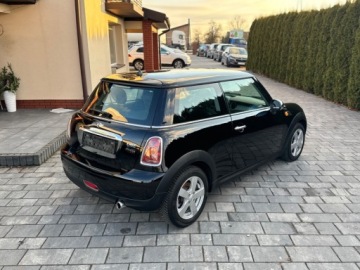Mini One II Hatchback 1.4 95KM 2010 MINI ONE 1.4 Benz, Zadbany, Bogato Wyposazony 1.4 Benzyna 95KM, zdjęcie 6