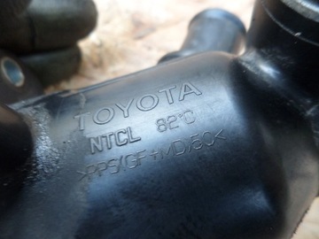 Корпус термостата Toyota Yaris 3 III 1NR 1.33 Auris 2 I термостат NTCL 82C