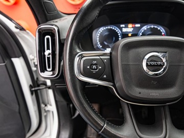 Volvo XC40 Crossover 1.5 T3 163KM 2020 VOLVO XC40 T3 Momentum Pro Suv 1.5 (163KM) 2020, zdjęcie 11