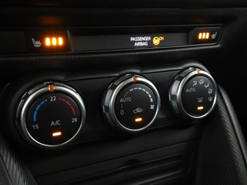 Mazda CX-3 Crossover 2.0 SKY-G 120KM 2018 Mazda CX-3 klima auto czujniki parkowania, zdjęcie 25