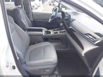 Toyota Sienna III 2021 Toyota Sienna XLE, 2021r. 2.5 Benzyna 189KM, zdjęcie 8