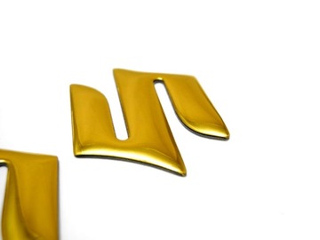 ЗОЛОТАЯ ЭМБЛЕМА SUZUKI S x2