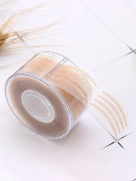 ЛЕНТА ПЕРФОРИРОВАННАЯ ДЛЯ РЕСНИЦ И НАВИСАЮЩИХ ВЕК РУЛОН 600 ШТ.