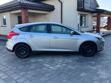 Ford Focus III Kombi 1.0 EcoBoost 100KM 2012 Ford Focus 1.0 Benz Zadbany Nowy rozrzad Benzyna 100KM, zdjęcie 4