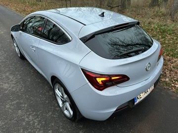 Opel Astra J Hatchback 5d 2.0 CDTI ECOTEC 165KM 2012 Opel Astra GTC 2.0 CDTI 165 km Navi BiXenon Led, zdjęcie 5