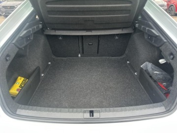 Skoda Octavia IV RS Kombi 2.0 TSI 245KM 2022 Skoda Octavia RS 2.0 TSI 245KM Pakiet Selection La, zdjęcie 36