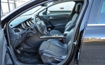 Peugeot 508 I SW 1.6 THP 156KM 2012 Peugeot 508 Bezwypadkowy Panorama 1.6 Benzyna 156KM, zdjęcie 6