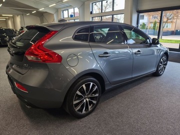 Volvo V40 II Hatchback Facelifting 2.0 D2 120KM 2019 Volvo V40 2.0, 120 KM, Automat, Nawi, Kamera,, zdjęcie 3