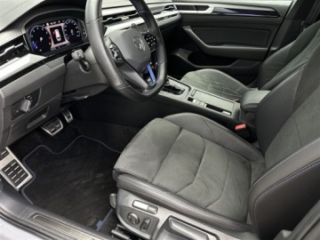 Volkswagen Arteon Shooting Brake R 2.0 TSI 320KM 2023 Volkswagen Arteon 2.0TSI 320KM 4X4 R DSG l DCC, AC, zdjęcie 9