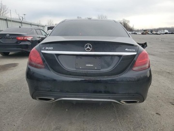 Mercedes Klasa C W205 Kabriolet Facelifting 2.0 300 258KM 2020 Mercedes-Benz Klasa C 2020, 2.0L, od ubezpieczalni 2.0 Benzyna 258KM, zdjęcie 4