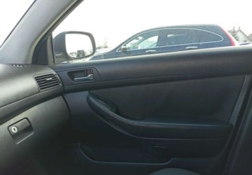 Toyota Avensis II Sedan 2.0 D-4D 126KM 2008 Toyota Avensis Toyota Avensis 2.0 Diesel 126KM, zdjęcie 12