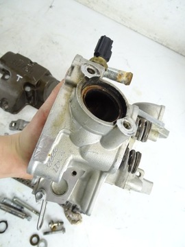 Aprilia SXV RXV 550 Клапаны с головкой вала сзади