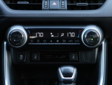 Toyota RAV4 V SUV 2.5 Hybrid Dynamic Force 218KM 2020 Toyota RAV 4 2.5 Hybrid, Salon Polska, Serwis ASO, zdjęcie 12