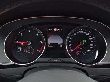 Volkswagen Passat 2022 Volkswagen Passat Variant HAK Faktura VAT Kamera Nawigacja 2.0 Diesel, zdjęcie 14
