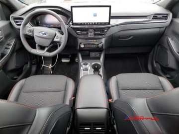 Ford Kuga III 2023 Ford Kuga 2023 r.,1,5 L ESCAPE ST LINE 1.5 Benzyna 181KM, zdjęcie 7