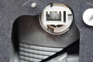 HONDA FR-V BE ZADNÍ PRAVÉ SVĚTLO 2.0 BENZÍN 114KW 2005