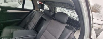Mercedes Klasa C W204 2009 Mercedes-Benz Klasa C 2009r, 1.8 Benzyna. AUTOMAT. Lekko uszkodzony przod., zdjęcie 8