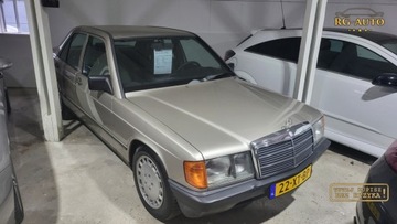 Mercedes 190 2.0 i 122KM 1986