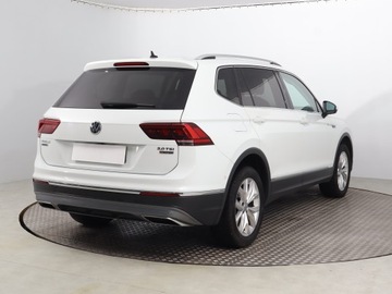 Volkswagen Tiguan Allspace SUV 2.0 TSI 180KM 2018 VW Tiguan Allspace 2.0 TSI, Salon Polska, zdjęcie 4