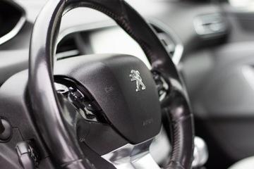 Peugeot 308 II Hatchback 5d 1.6 THP 125KM 2013 PEUGEOT 308 II 1.6 125KM | KEYLESS | Bluetooth | Ksenon | Książka Serwisowa, zdjęcie 8