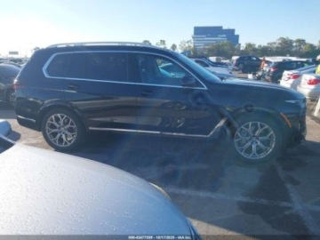 BMW X7 2025 BMW X7 2025r., 4x4, 3.0L 3.0 Hybryda 375KM, zdjęcie 4