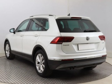 Volkswagen Tiguan II SUV 2.0 TDI 150KM 2017 VW Tiguan 2.0 TDI, DSG, Navi, Klima, Klimatronic, zdjęcie 3
