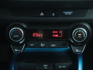 Kia Stonic I Crossover Facelifting 1.2 DPI 84KM 2020 Kia Stonic 1.2 DPI, Salon Polska, Serwis ASO, zdjęcie 12