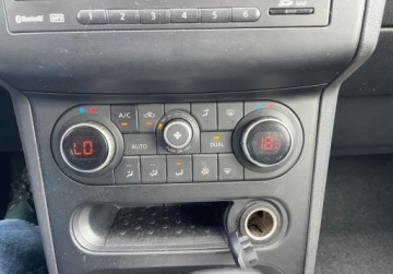 Nissan Qashqai I Crossover 2.0 140KM 2011 Nissan Qashqai 2.0 benz ,AUTOMAT,navi ,kamera ,niski pot przebieg 2.0 140KM, zdjęcie 16