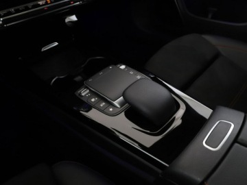 Mercedes CLA C118/X118 Shooting Brake Plug-In 1.3 250e 218KM 2021 Mercedes CLA 250 PHEV Multibeam LED, zdjęcie 32