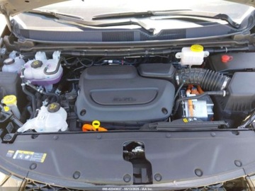 Chrysler Pacifica II 2025 Chrysler Pacifica Hybrid Premiuim S Appearance Package 2025 3.6l 3.6 260KM, zdjęcie 8