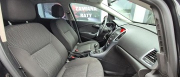 Opel Astra J Sports Tourer Facelifting 1.6 Twinport ECOTEC 115KM 2014 Opel Astra Salonowy 1.6 benzyna serwisowany. 1.6 Benzyna 115KM, zdjęcie 7