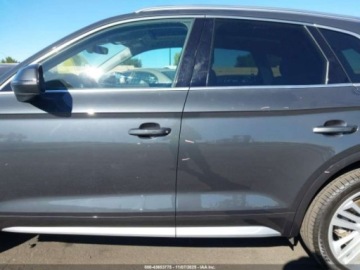 Audi Q5 II 2018 Audi Q5 TECH PREMIUM, 2,0T, od ubezpieczalni 20.0 Benzyna 252KM, zdjęcie 4
