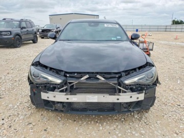 Alfa Romeo Giulia II Sedan Facelifting 2.0 Turbo 280KM 2022 Alfa Romeo Giulia 2022 Ti Q4 2.0 Benzyna 280KM, zdjęcie 5