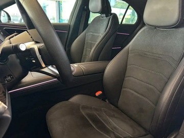 Mercedes Klasa E W214 Sedan 2.0 200 204KM 2025 E Klasa 200 4-Matic AMG 2.0 (204KM) 2025, zdjęcie 4