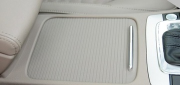 Рулонная шторка бардачка Volkswagen Passat B6 B7 CC